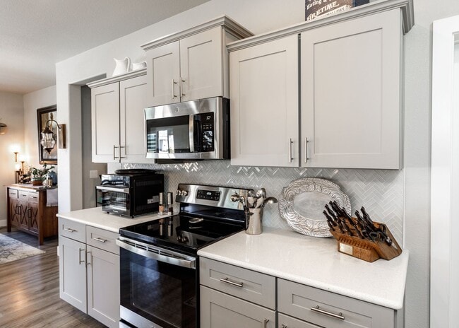 Building Photo - Luxury Ranch-Style Home for Rent | Wolf Ranch | D20 Schools | Pikes Peak Views