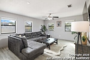 Building Photo - 1267 E Common St