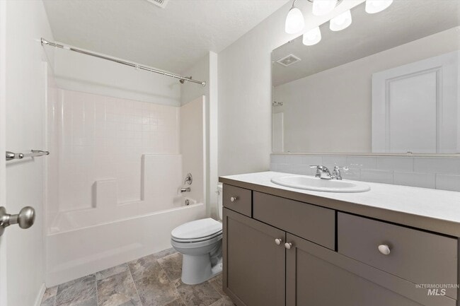 Building Photo - 513 Stanley Lake St