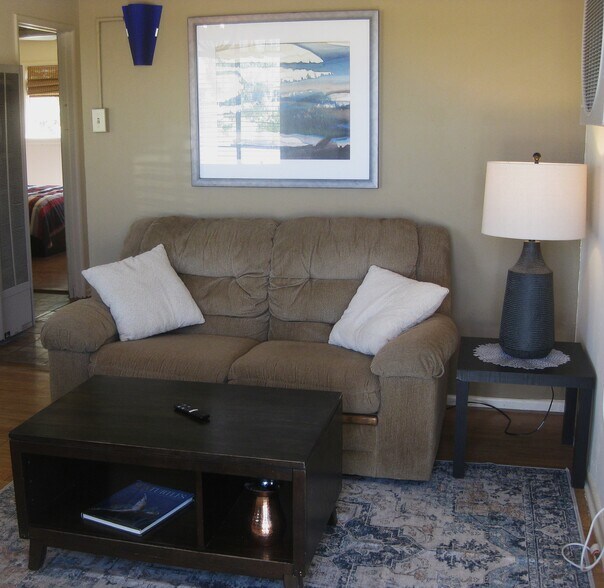 Building Photo - 6588 Split Rock Ave