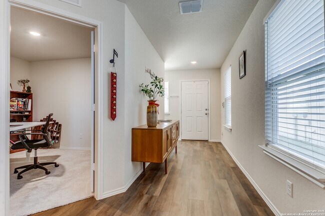 Building Photo - 5911 Bluestem Wy