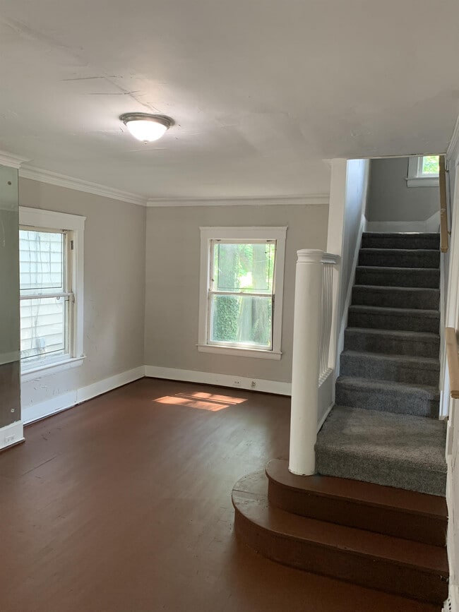 11606 Castlewood Ave 11606 Castlewood Ave Cleveland OH 44108