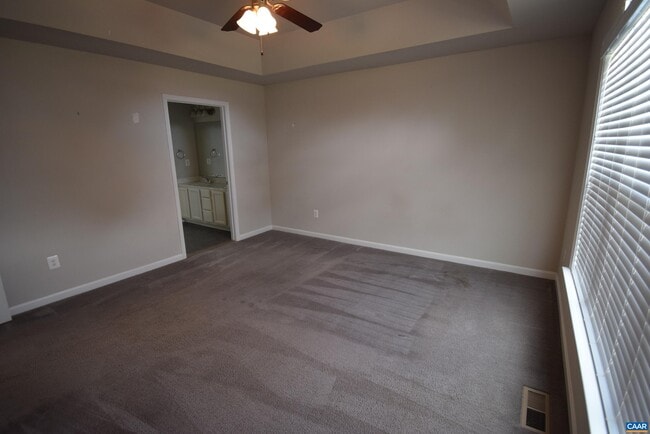 Building Photo - 7136 Venable Rd