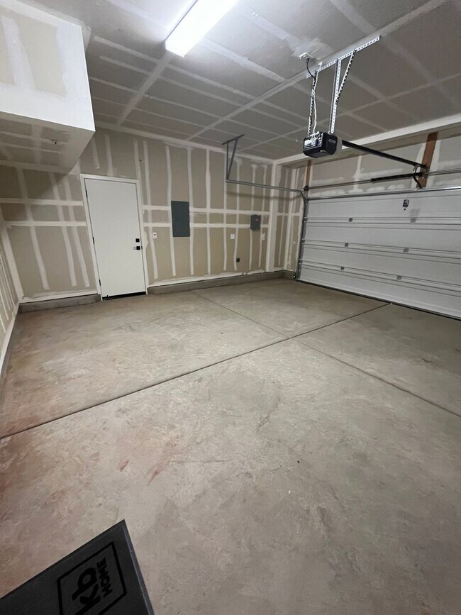 Building Photo - A MUST SEE- Brand new 2-story 4 bedroom / ...