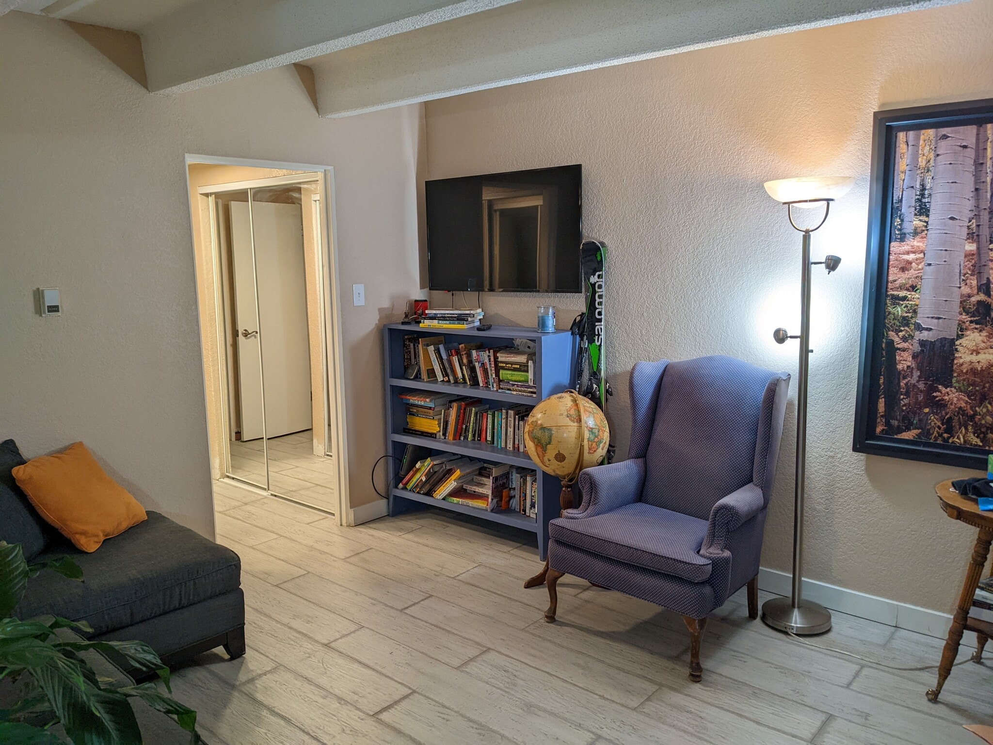 Building Photo - 655 N Pearl St