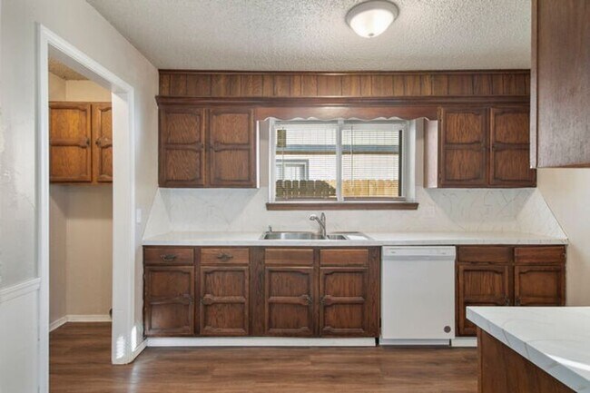 Building Photo - 2823 S 138th E Ave