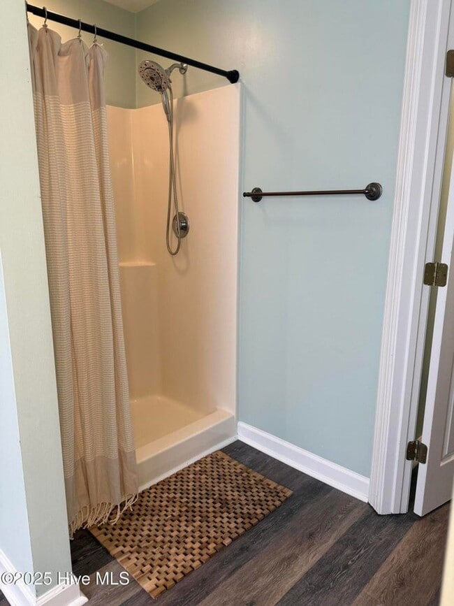 Building Photo - Welcome to Woodlands!