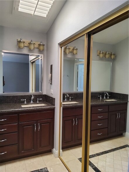 Building Photo - 25540 Pembrook Pl