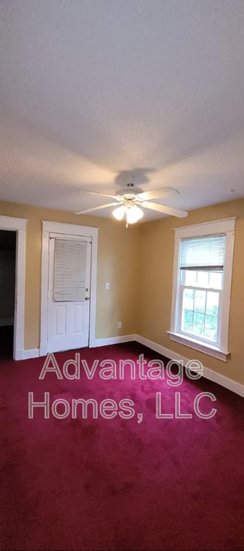 Building Photo - 3222 Charlotte St