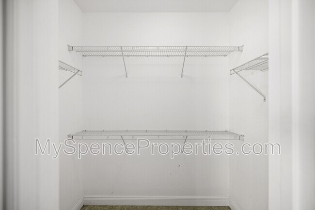 Building Photo - 1578 Venice Ave