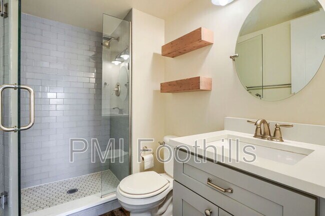 Building Photo - 1441 N Humboldt St