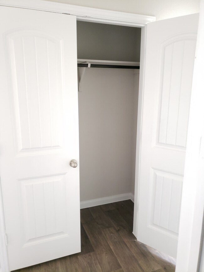 Building Photo - 118 Lullaby Dr