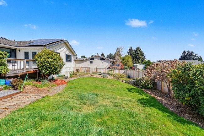 Building Photo - 4 bed, 2 bath single-level home in quiet West Salem neighborhood!