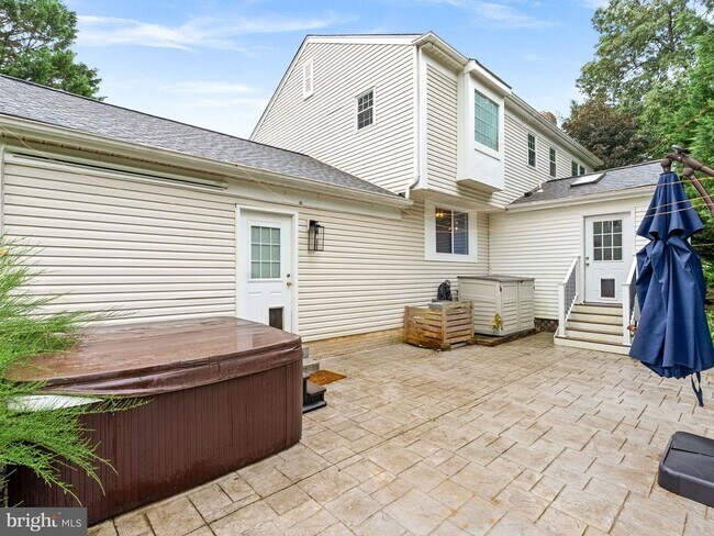 Building Photo - 6 S Lowery Ct