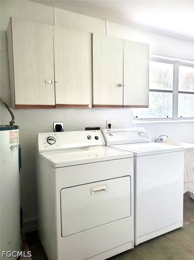 Building Photo - 740 19th St SW