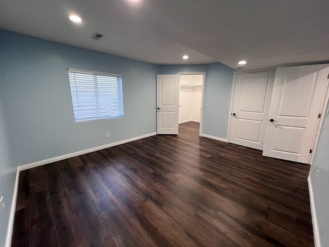 Building Photo - 7059 W Shaffer Ct