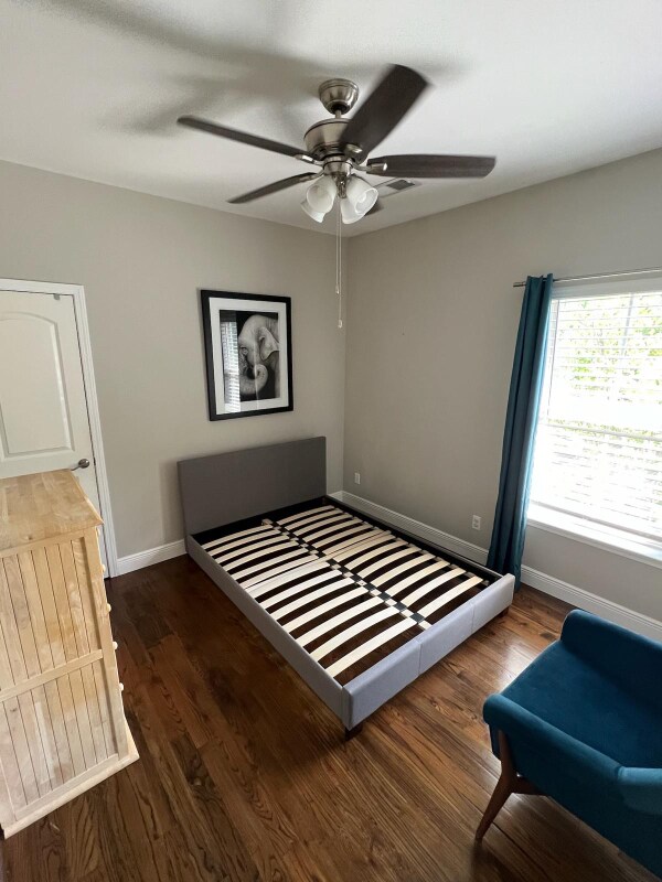Building Photo - 105 Woodside Cir