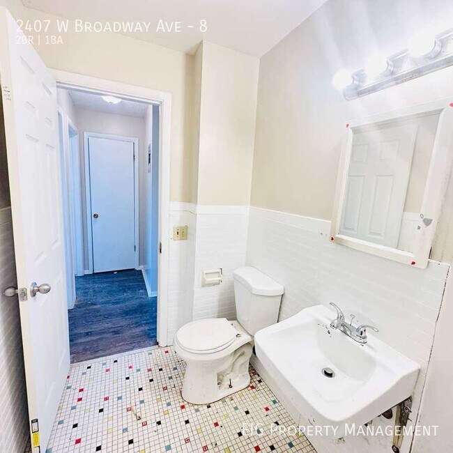 Building Photo - Available 6/20/2024