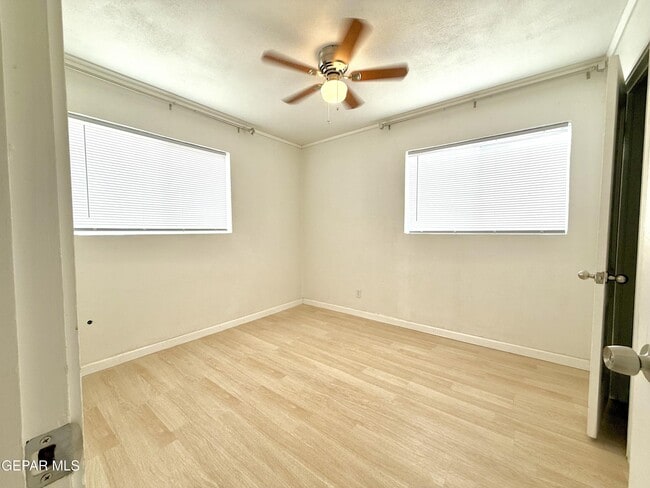 Building Photo - 805 Santa Barbara Dr