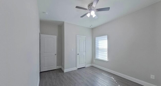 Building Photo - Spacious, Stylish, and Simply Perfect — 4 Bedroom Home