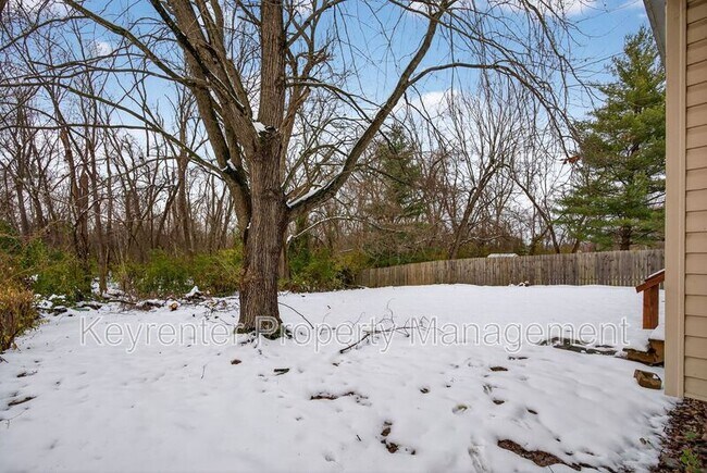 Building Photo - 12117 Castilon Ave