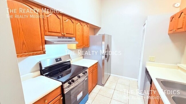 Building Photo - 124 Clear Lake Cir