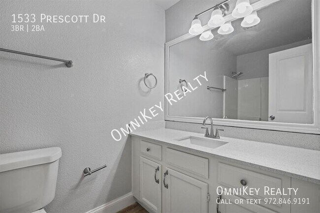 Building Photo - 1533 Prescott Dr