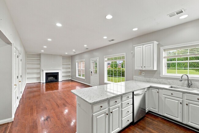Building Photo - 3265 Marston Pl