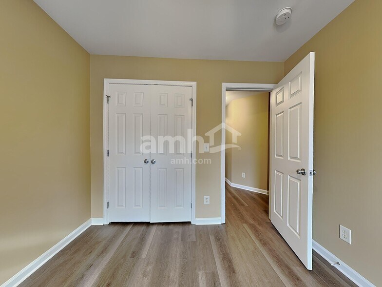 Building Photo - 5829 Bryanstone Pl