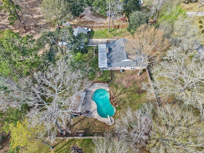 Building Photo - 23864 White Oak Ct