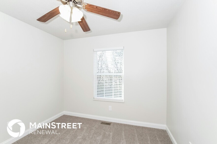 Building Photo - 231 Heritage Crossing Dr