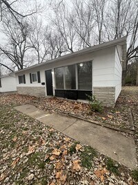 Building Photo - 111 St Thomas Ln