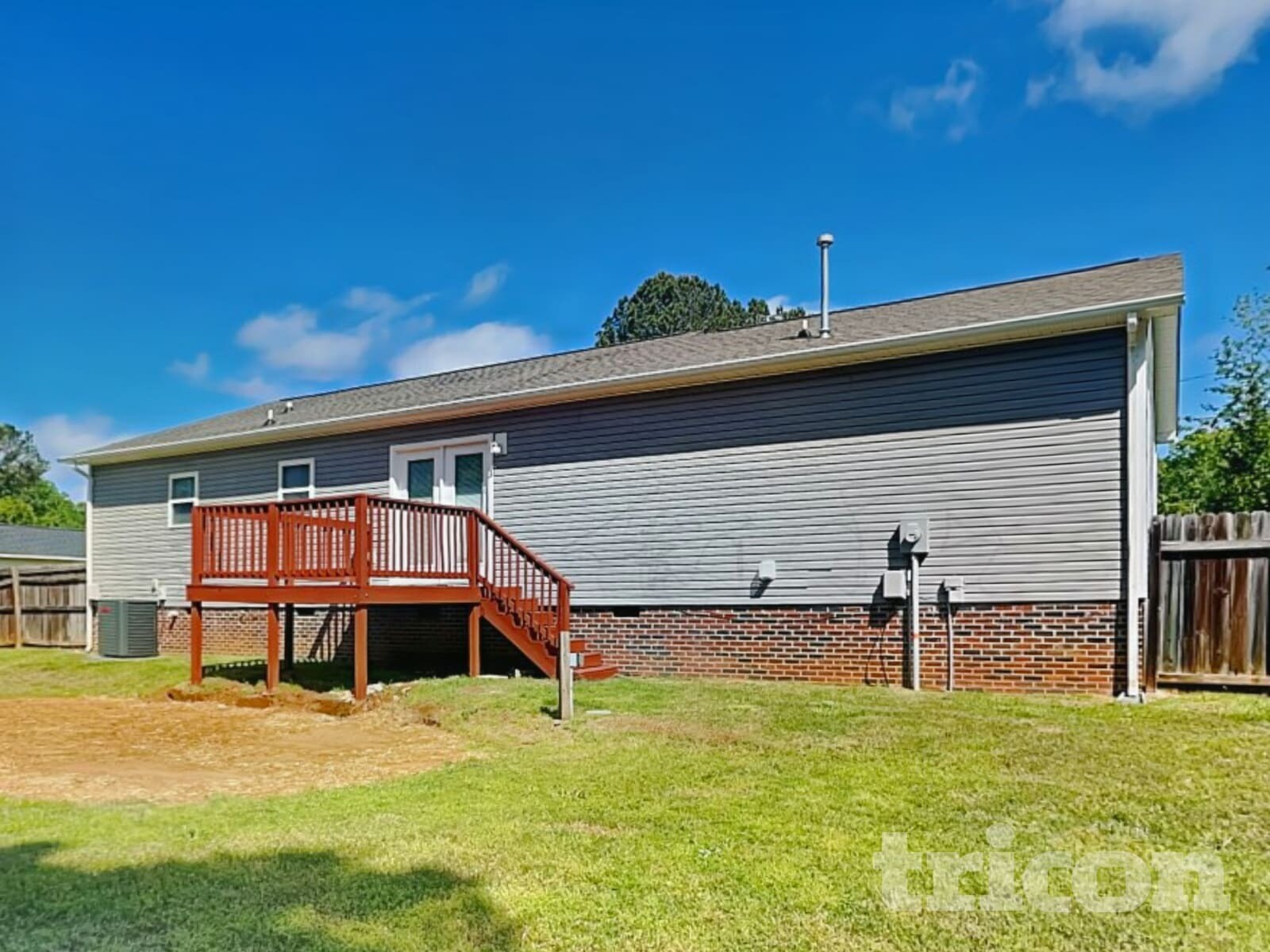 Building Photo - 2010 Beauty St