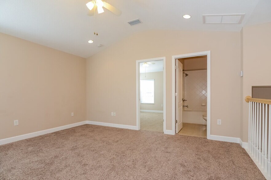 Building Photo - 7830 Grasmere Dr