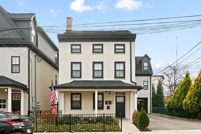 Building Photo - 6832 Ridge Ave