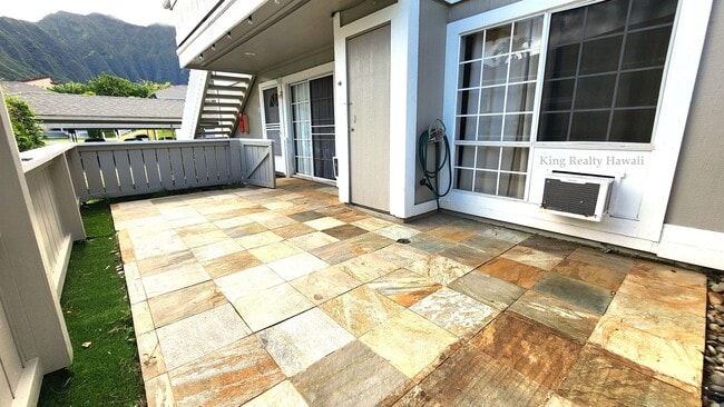 Building Photo - ** VERY CLEAN & UPGRADED 2 br / 2 bath / 2...