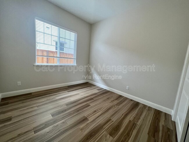 Building Photo - 3002 Pinnacles Wy