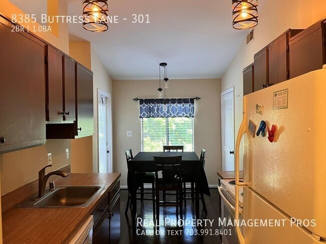 Building Photo - 8385 Buttress Ln
