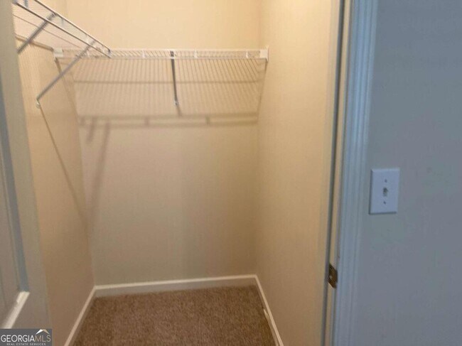 Building Photo - 107 Rapps Ave