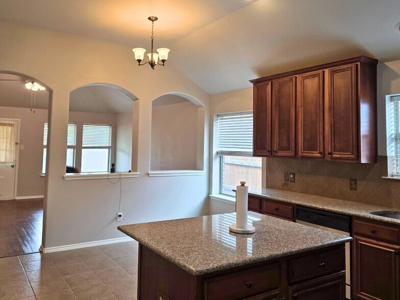 Building Photo - 6320 Spring Ranch Dr