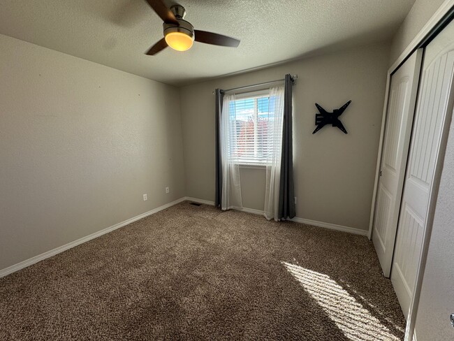 Building Photo - Beautiful 4 Bed, 3 Bath Home – Modern Upgrades, Spacious Backyard & Prime Location