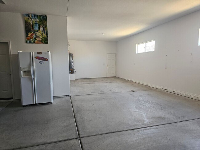 Building Photo - Unfurnished Long Term - Photos Coming Soon