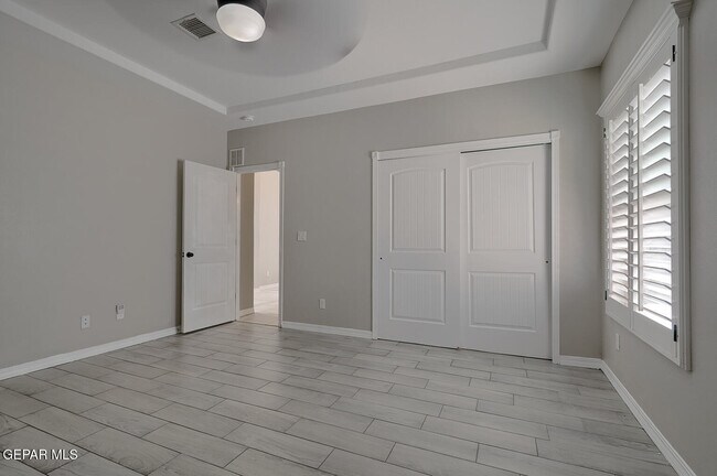 Building Photo - 14805 Holly Springs