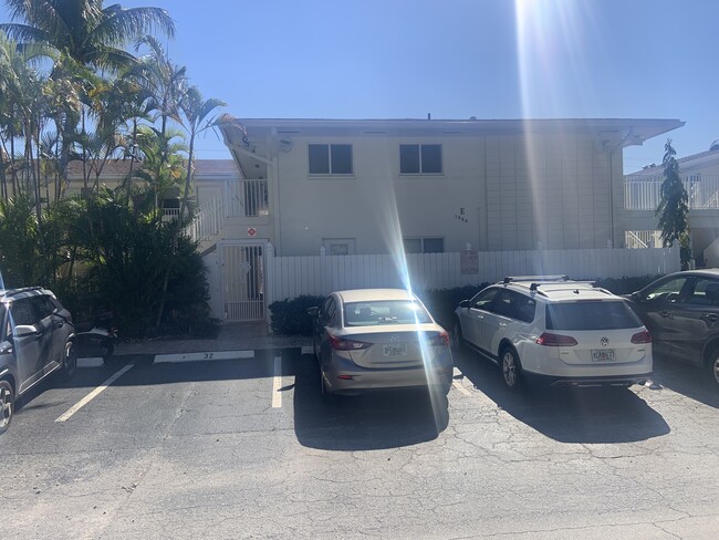 Building Photo - 1864 NE 46th St