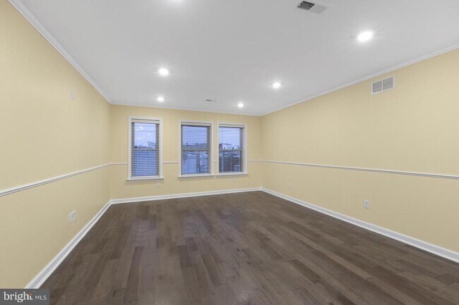 Building Photo - 2973 Amber St