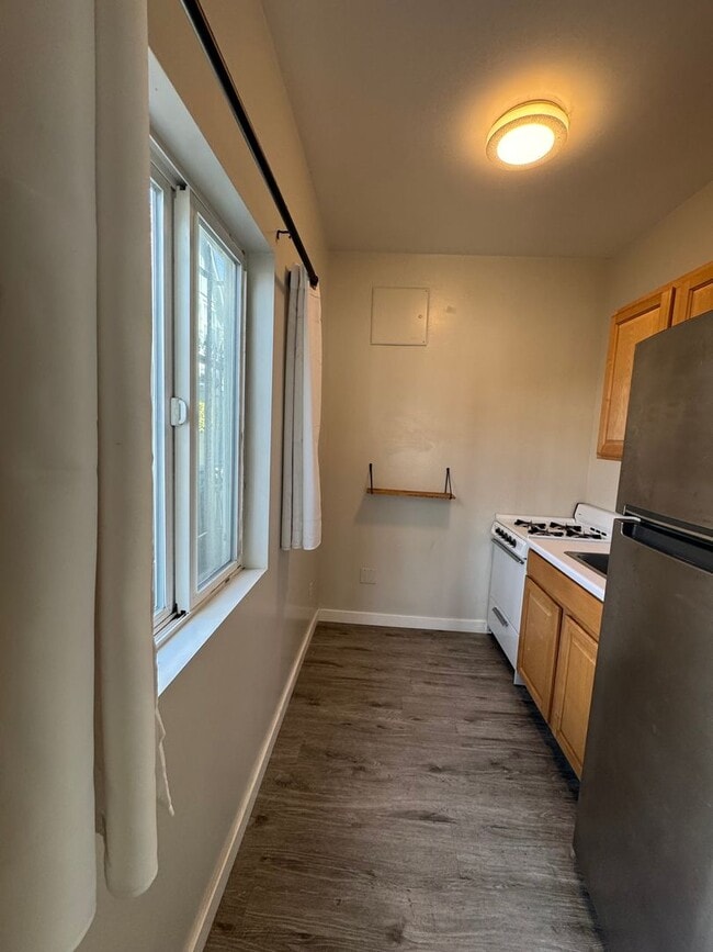 Building Photo - 5225 E Ocean Blvd