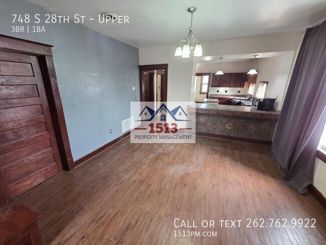 Building Photo - 748 S 28th St