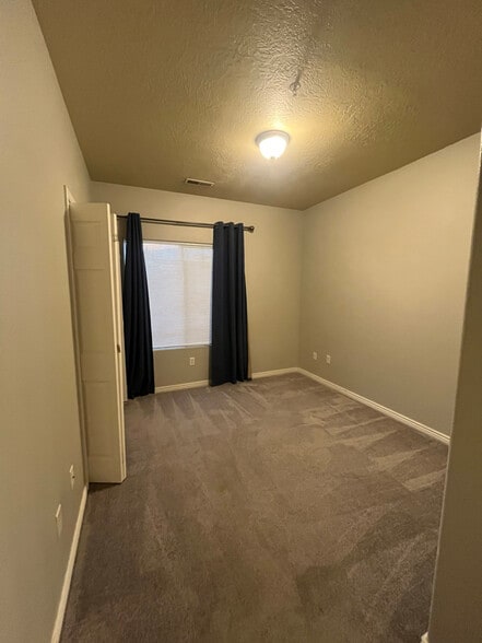 Building Photo - 1177 Northfield Rd