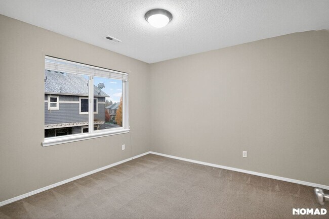 Building Photo - Charming 3BR House in Beaverton