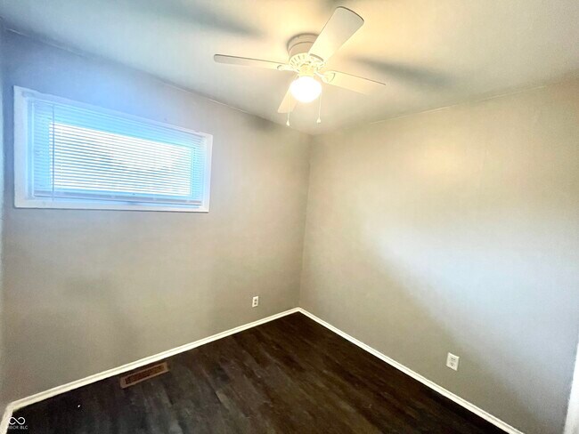 Building Photo - 110 N Tyrone Dr